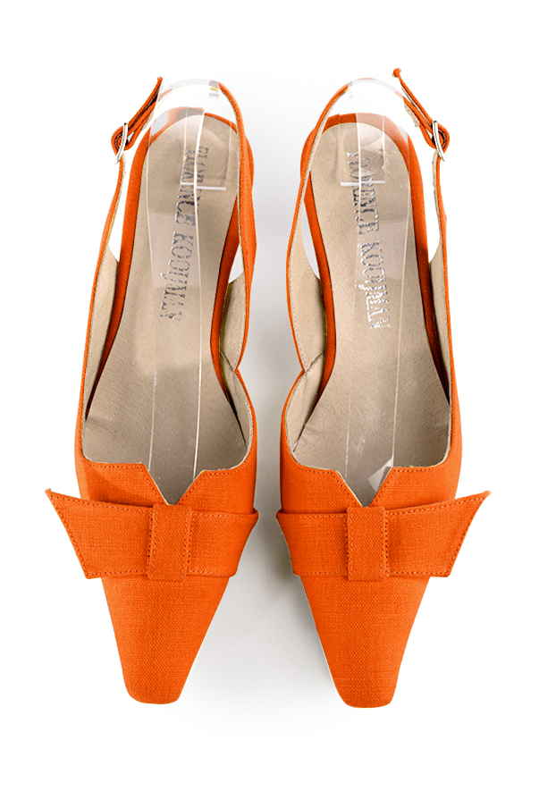 Clementine orange women's open back shoes, with a knot. Tapered toe. Medium spool heels. Top view - Florence KOOIJMAN